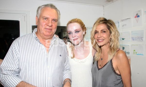 Θεατρική βραδιά για την Άννα Βίσση