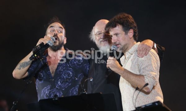 Όλα όσα έγιναν στη μοναδική συναυλία του Σαββόπουλου στο Καλλιμάρμαρο Παναθηναϊκό στάδιο