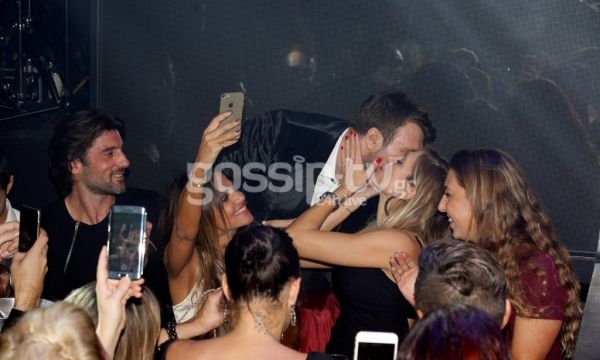 Μαρία Κορινθίου – Γιάννης Αϊβάζης: Διασκέδασαν με Γιάννη Πλούταρχο