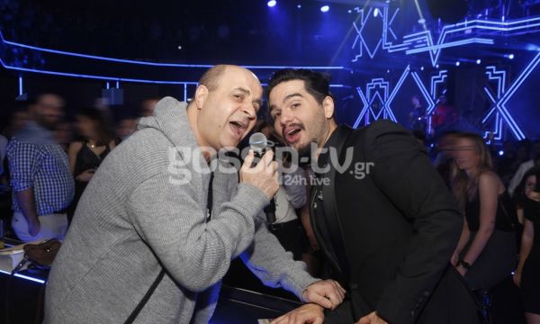 Μάρκος Σεφερλής: Πήγε στα μπουζούκια και έριξε κι ένα τραγουδάκι