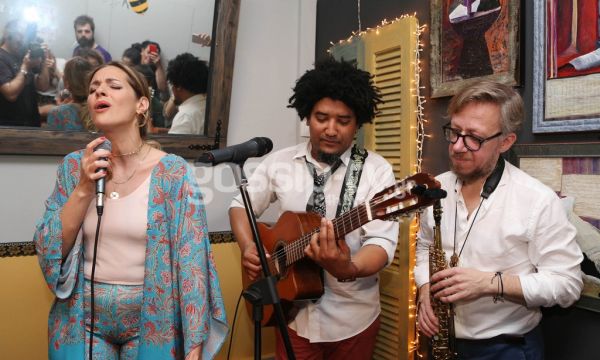 Νατάσα Μποφίλου: Ένα μοναδικό live με Yoel Soto και Δημήτρη Τσάκα