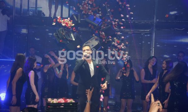 Σέξι παρουσίες στον Κωνσταντίνο Αργυρό!