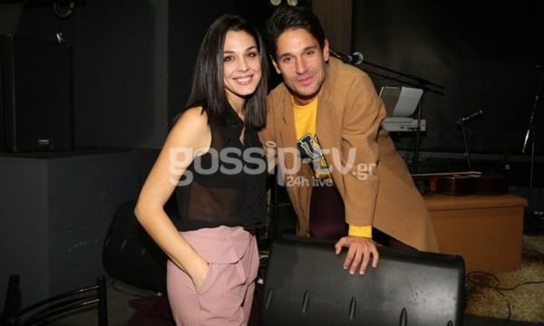 Σίγουρα χώρισαν; Ο Βλάχος τραγουδάει και η Τριανταφυλλίδου τον αποθεώνει! (φωτό)