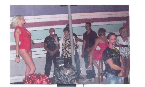 Καρέ καρέ το σόου της Τζούλιας στην Κω