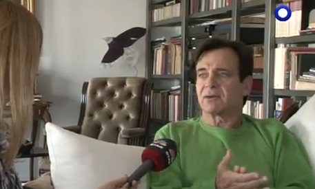 Video: Ποιος αποκαλύπτει: «Με έδιωξαν από την ΕΡΤ, με πέταξαν στον δρόμο»;