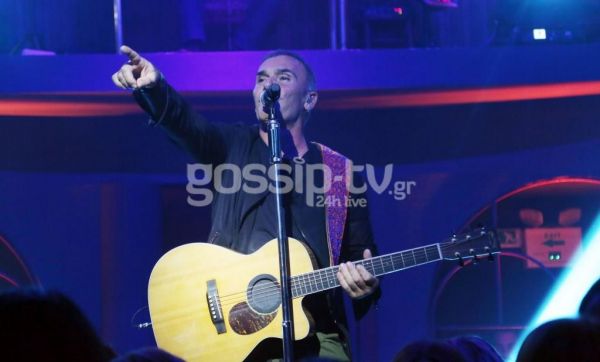 Ο Ρόκκος έκανε πρεμιέρα με την Λελέ του να τον χειροκροτεί!