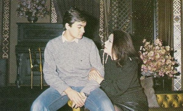 Ποιες μεγάλες Ελληνίδες σταρ είναι τα κοριτσάκια των φωτογραφιών;