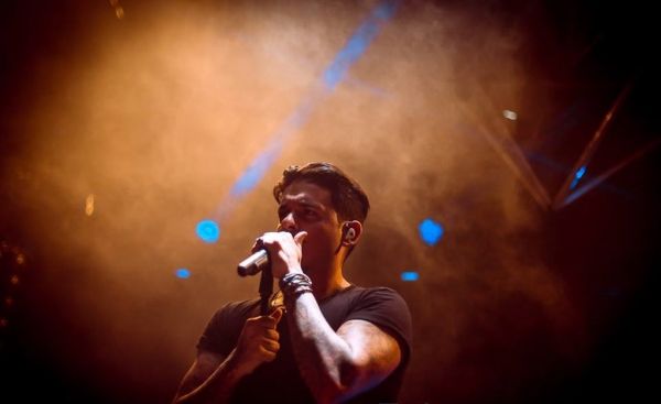 Όταν ο Σεφερλής συνάντησε τον Stan επί σκηνής