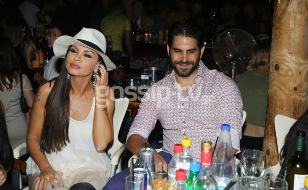 Νίνα Λοτσάρη: Βραδινή έξοδο με τον σύντροφό της