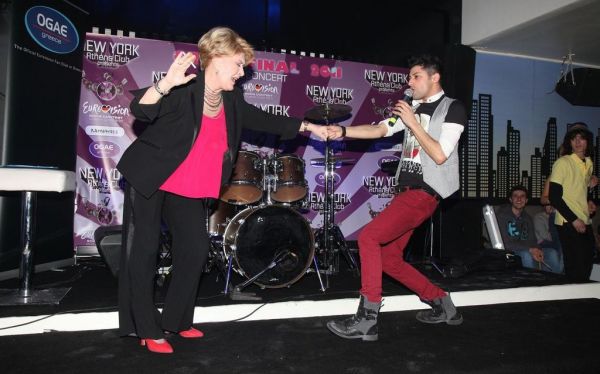 Τα «έσπασαν» οι υποψήφιοι  μια μέρα πριν τον ελληνικό τελικό