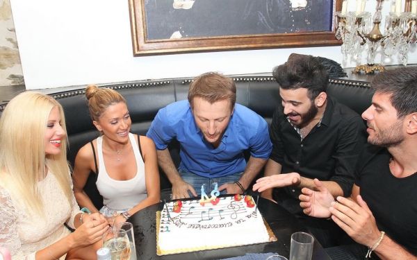 Κώστας Καραφώτης: Πόσο χρονών γίνεται και πού γιόρτασε τα γενέθλιά του;