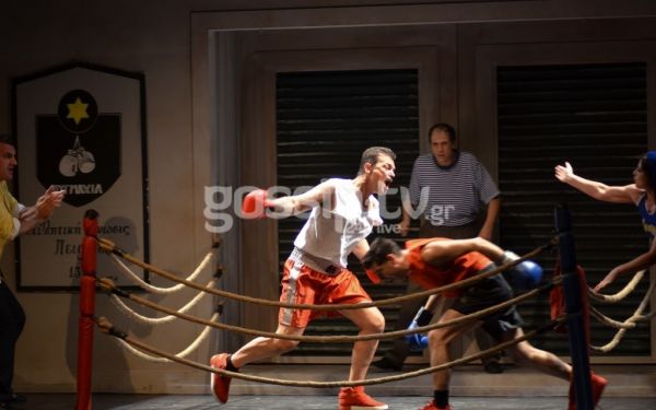 Λαμπερή πρεμιέρα για την παράσταση «Πολυτεχνίτης και Ερημοσπίτης» στο Θέατρο Αθηνά