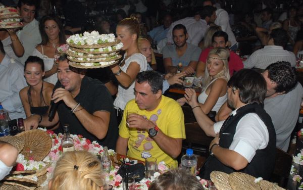 Καρέ καρέ η έξοδος Ρέμου-Μπόσνιακ!