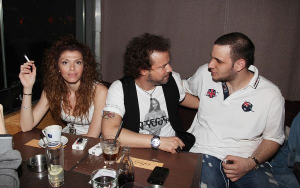 Μια... chic βόλτα για cafe...