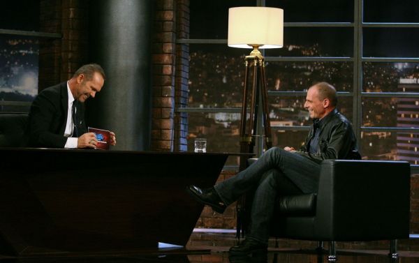 Ποιοι θα είναι απόψε οι καλεσμένοι του Πέτρου Κωστόπουλου;