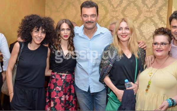 Λαμπερή πρεμιέρα για την παράσταση «Πολυτεχνίτης και Ερημοσπίτης» στο Θέατρο Αθηνά