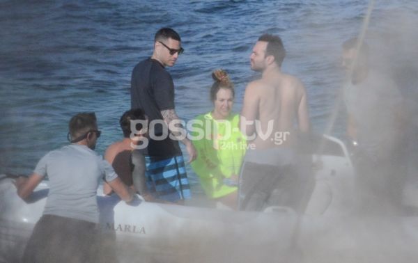 Τάμτα-Κασιδόκωστας: Οι τρυφερές στιγμές στην Μύκονο και οι διακοπές με το σκάφος