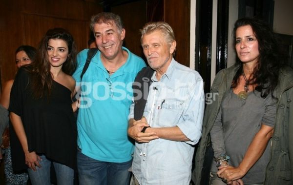 Οι «άνδρες έτοιμοι για όλα» και η Αναστασοπούλου πιο σέξι από ποτέ! (φωτό)