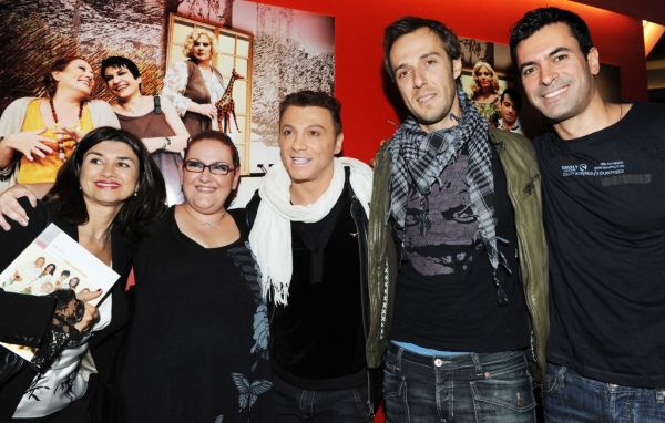 Τα “κορίτσια ημερολογίου” ξαναχτυπούν την θεατρική Αθήνα 