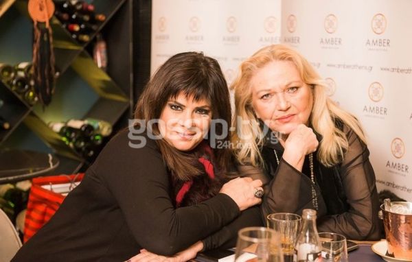 Πού συναντήθηκαν οι εκπρόσωποι της ελληνικής showbiz;