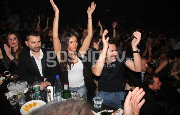 Μαρινάκης-Καλπάκη: Σε τρελά κέφια στα μπουζούκια