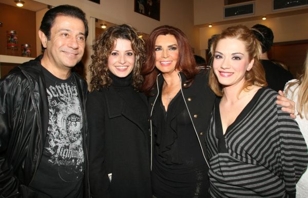 Η επίσημη πρεμιέρα του θεάτρου Ντενίση 