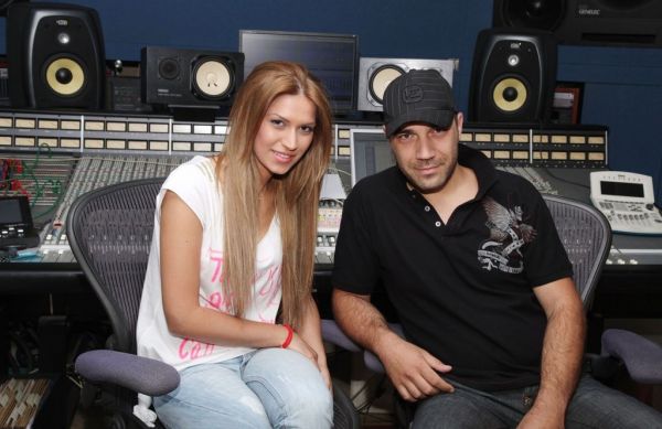 «Σκλάβα σας για πάντα» η Παυλίνα Κωσταγιού