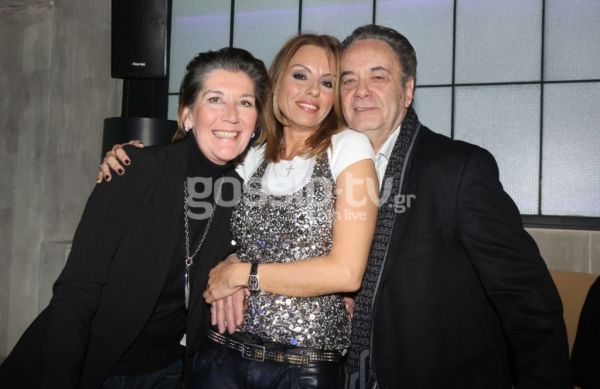 Πολλοί επώνυμοι στο πάρτι των Γιάννη Καζανίδη-Ιωάννας Σουλιώτη για την ονομαστική τους γιορτή