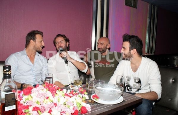 Γιώργος Μαζωνάκης: Διασκέδασε στον Καραφώτη   