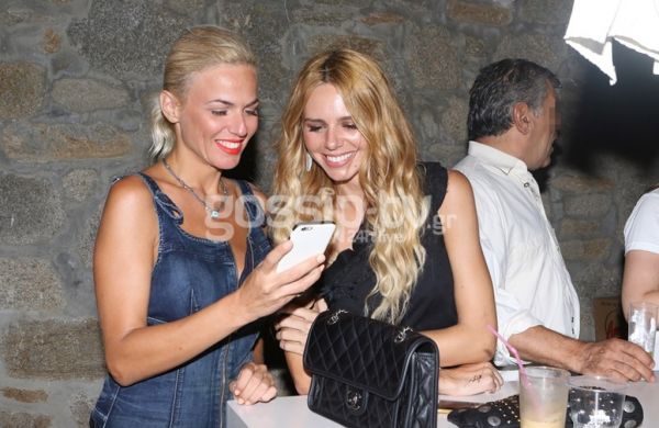 Οι celebrities πήγανε σε επίδειξη μόδας στη Μύκονο