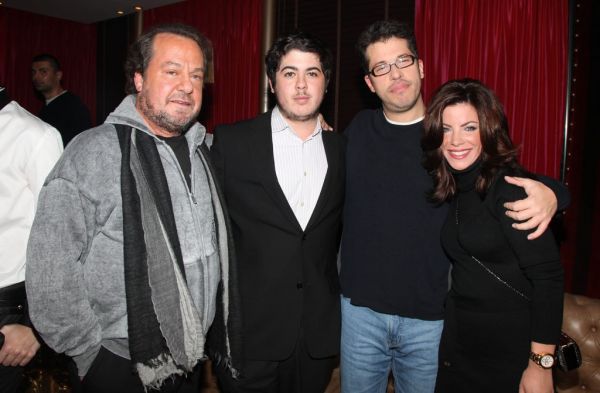 Ποιος δεν πήγε στην απονομή του Γιάννη Πάριου;