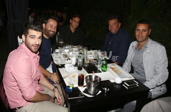 Η Σκορδά τρέχει για την πρεμιέρα και ο Λιάγκας «νυχτοπερπάει»