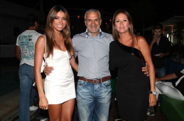 Ωραία... κορίτσια έχει τελικά το Πόρτο Ράφτη!