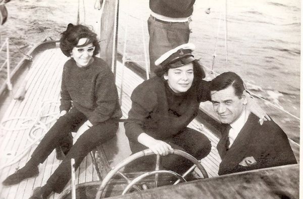 Τζένη Καρέζη: Οι άγνωστες φωτογραφίες της μεγάλης ηθοποιού