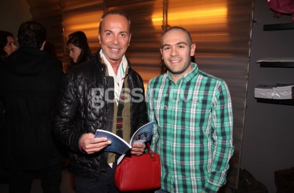 Η κόκκινη τσάντα του… 