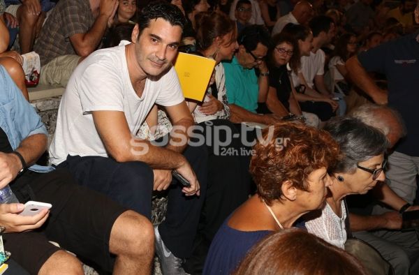 Χριστόφορος Παπακαλιάτης: Στην Επίδαυρο για τις «Θεσμοφοριάζουσες»