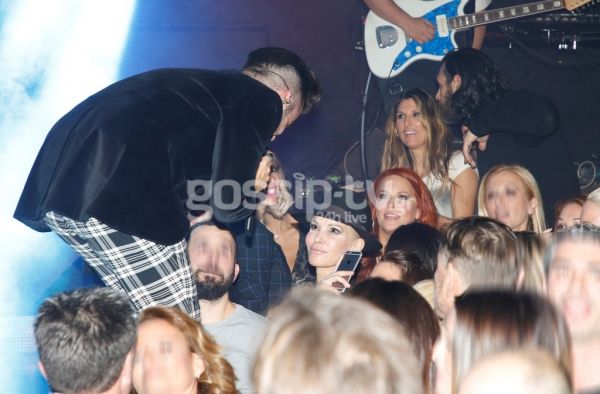 Η Σίσσυ Χρηστίδου σε «τρελά» κέφια στην πρεμιέρα του Μαραντίνη!