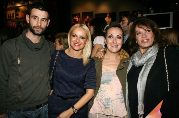 Επίσημη πρεμιέρα για το “Μαίρη Μαίρη”