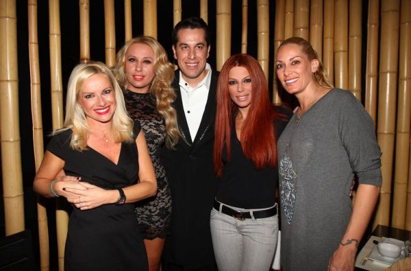 Καρέ - καρέ το party γενεθλίων του Χάρη Σιανίδη 