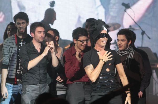 Το χορευτικό show του Λάκη Γαβαλά στη Βίσση 