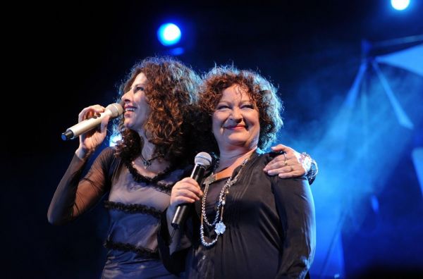 Video: Η συναυλία Αρβανιτάκη-Tσανακλίδου στον Λυκαβηττό 