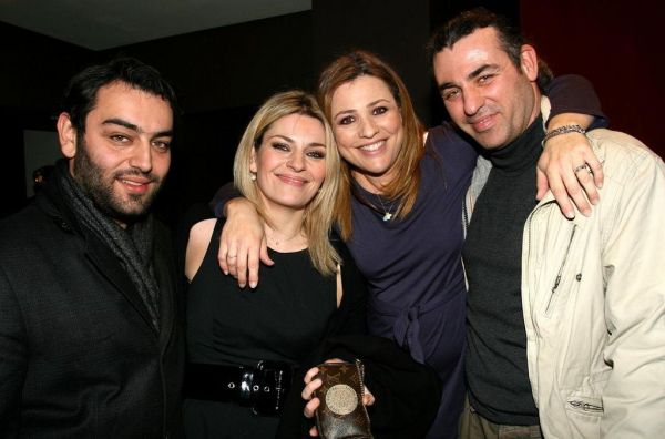 Ποιος είναι ο γοητευτικός άνδρας δίπλα στην Ελισάβετ Μουτάφη; 