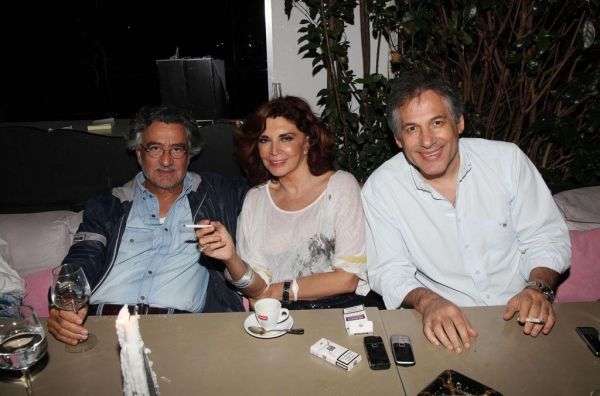 Μετά την πρεμιέρα, έξοδος για την Μιμή Ντενίση