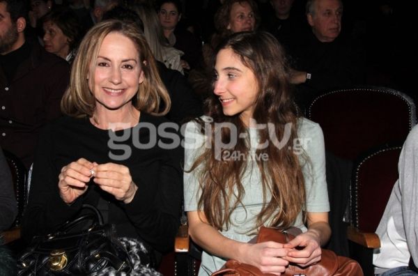 Πρεμιέρα για Αθερίδη-Μπρέμπου με λαμπερούς καλεσμένους