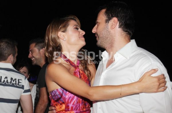 Μαρία Μενούνος: Ανανεωμένη και λαμπερή στα γενέθλια καλού της φίλου