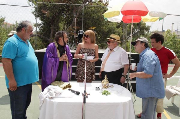 Το φωτογραφικό άλμπουμ των γυρισμάτων της ταινίας “Ρόδα τσάντα και κοπάνα”