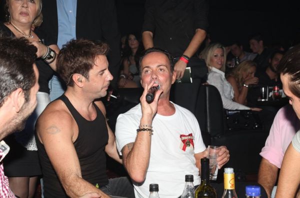 Τα “έσπασε” στον Μαζωνάκη ο Λάκης Γαβαλάς