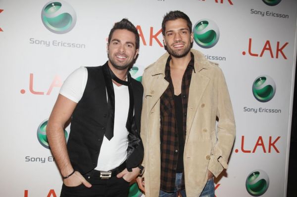 Λαμπερή επίδειξη μόδας από τον Λάκη Γαβαλά