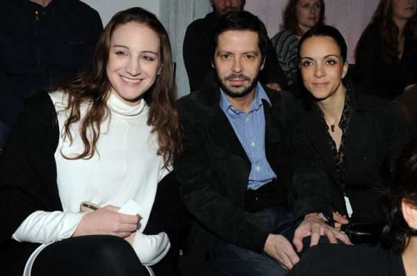 Οι επώνυμοι πάνε θέατρο