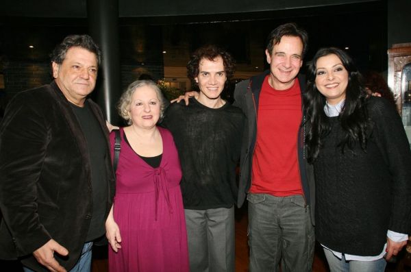 «Να ζει κανείς ή να μην ζει»: Μία λαμπερή πρεμιέρα! (φωτό) 